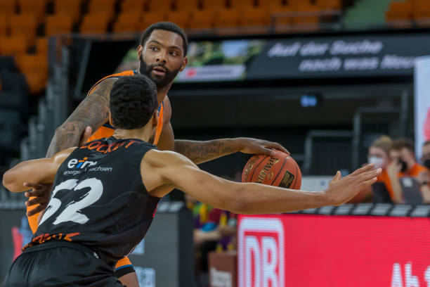 将是鲍姆加 将是鲍姆加