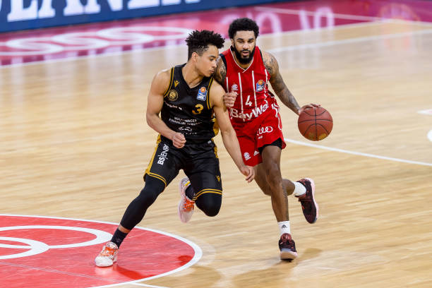 贾巴尔和万 贾巴尔和万